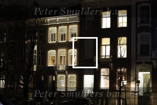 Amsterdam 12 december 2023
Het huis van Olcay Gulsen in kerstverlichting