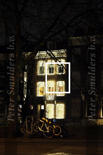 Amsterdam 12 december 2023
Het huis van Olcay Gulsen in kerstverlichting