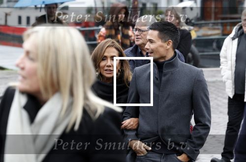 Amsterdam 13 december 2023
Uitvaart dienst Cilly Dartell in de Duif in Amsterdam. Patty Brard met partner Bart Ettekoven