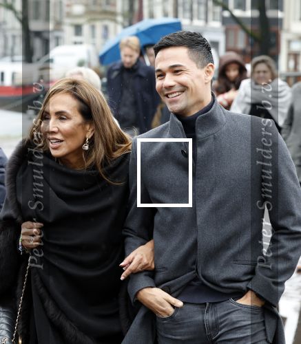 Amsterdam 13 december 2023
Uitvaart dienst Cilly Dartell in de Duif in Amsterdam. Patty Brard met partner Bart Ettekoven