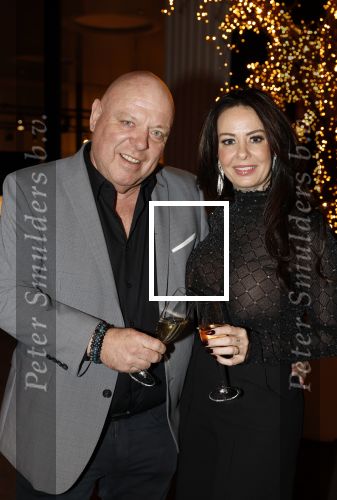 Amsterdam 9 december 2023
VIP dag van de luxury fair in de RAI. Peter Gillis kwam met zijn vriendin Wendy v Hout en zoon Mark Gillis