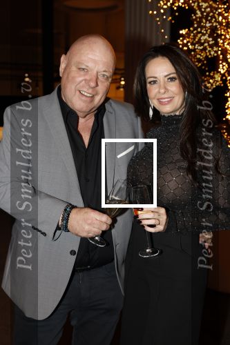 Amsterdam 9 december 2023
VIP dag van de luxury fair in de RAI. Peter Gillis kwam met zijn vriendin Wendy v Hout en zoon Mark Gillis