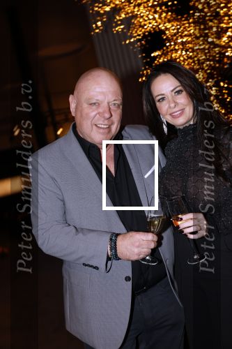 Amsterdam 9 december 2023
VIP dag van de luxury fair in de RAI. Peter Gillis kwam met zijn vriendin Wendy v Hout en zoon Mark Gillis