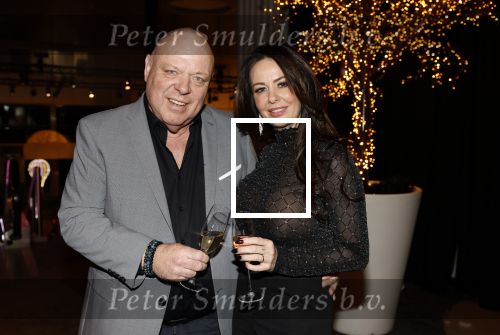 Amsterdam 9 december 2023
VIP dag van de luxury fair in de RAI. Peter Gillis kwam met zijn vriendin Wendy v Hout en zoon Mark Gillis