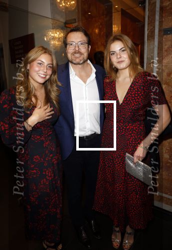 Amsterdam 20 december 2023
Premiere kerstcircus in Carre. prins Constantijn Prinses laurentien Prinses Eloise en Prinses Leonore