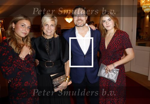 Amsterdam 20 december 2023
Premiere kerstcircus in Carre. prins Constantijn Prinses laurentien Prinses Eloise en Prinses Leonore