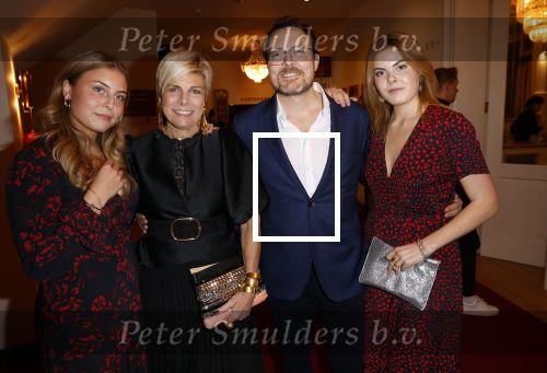 Amsterdam 20 december 2023
Premiere kerstcircus in Carre. prins Constantijn Prinses laurentien Prinses Eloise en Prinses Leonore