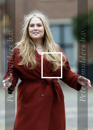 Den Haag 22 december 2023
Fotouurtje met Koning Willem Alexander Koningin Maxima Prinses Amalia Prinses Alexia Prinses Ariane en hun hondje Mambo bij Huis ten Bosch .