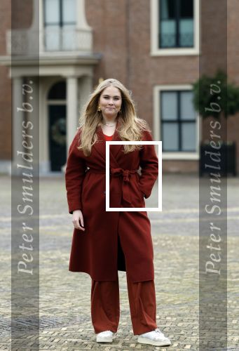 Den Haag 22 december 2023
Fotouurtje met Koning Willem Alexander Koningin Maxima Prinses Amalia Prinses Alexia Prinses Ariane en hun hondje Mambo bij Huis ten Bosch .
