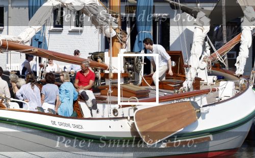 Muiden 11 juni 2023
Prinses Beatrix gaat varen met vrienden op de groene Draeck. oa Aanwezig Prins Constantijn Prinses laurentien Gravin Eloise met (een) vriend.  Prinses Laurentien had ook de hond meegenomen.