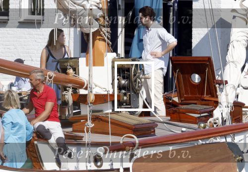 Muiden 11 juni 2023
Prinses Beatrix gaat varen met vrienden op de groene Draeck. oa Aanwezig Prins Constantijn Prinses laurentien Gravin Eloise met (een) vriend.  Prinses Laurentien had ook de hond meegenomen.