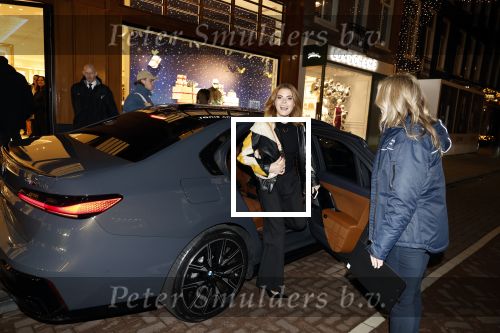 Amsterdam 14 december 2023
Opening van de nieuwe Louis Vuitton winkel op de pc Hooftstraat.
Alle gasten werden met luxe BMW \'s gebracht. Prinses Eloise v Oranje