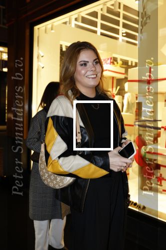 Amsterdam 14 december 2023
Opening van de nieuwe Louis Vuitton winkel op de pc Hooftstraat.
Alle gasten werden met luxe BMW \'s gebracht. Prinses Eloise v Oranje
