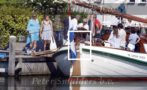 Muiden 11 juni 2023
Prinses Beatrix gaat varen met vrienden op de groene Draeck. oa Aanwezig Prins Constantijn Prinses laurentien Gravin Eloise met (een) vriend.  Prinses Laurentien had ook de hond meegenomen.