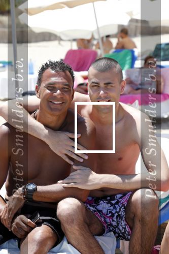 ibiza 17 juli 2012
Ruud Gullit op vakantie met al zijn 6 kinderen Felicity Charmayne Quincy Cheyenne Joelle en Maxim .
Peter Smulders bv