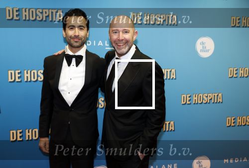Amsterdam 4 december 2023
Premiere de hospita in het nieuwe delamar theater. Ramon Mes met een kennis