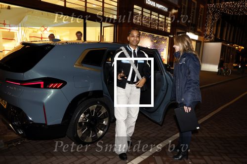 Amsterdam 14 december 2023
Opening van de nieuwe Louis Vuitton winkel op de pc Hooftstraat.
Alle gasten werden met luxe BMW \'s gebracht. rapper Sor