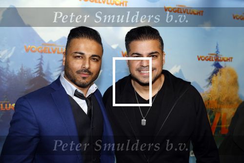 Amsterdam 2 december 2023
Premiere vogelvlucht in Pathe arena .
De cast met oa Floris Gobel Edsilia Rombley Linda Wagemakers c Posy Bakkum Imaani Oosterhuis Karin Bloemen en Thomas Koekkoek. Rayen Panday  met broer