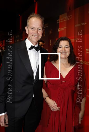 Utrecht 20 december 2023
Sportman / sportvrouw van jaar gala . Richard Plugge met vrouw