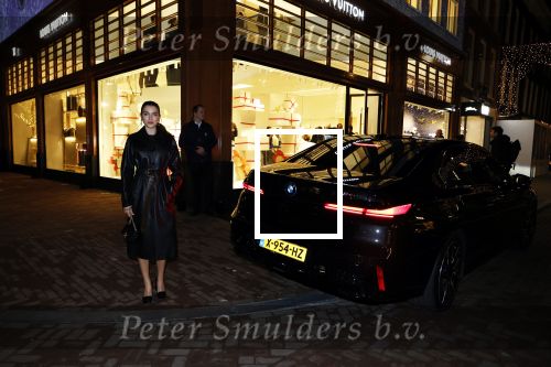 Amsterdam 14 december 2023
Opening van de nieuwe Louis Vuitton winkel op de pc Hooftstraat.
Alle gasten werden met luxe BMW \'s gebracht. Rina Lipa