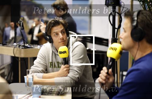 Amsterdam 8 december 2023
Radio Programma Wilfred Genee op masters of Luxury . Te gast Rob Kemps en Cor Bakker .