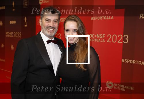 Utrecht 20 december 2023
Sportman / sportvrouw van jaar gala . Ron Berteling met zijn vrouw