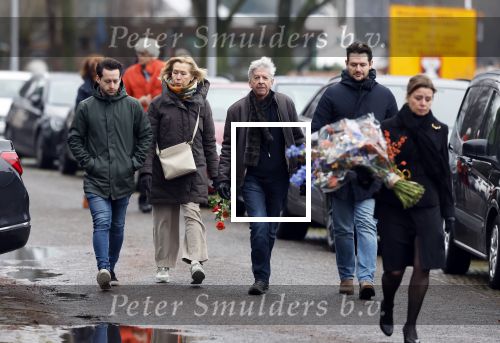 Amsterdam 27 december 2023
Afscheidsdienst / begrafenis Linda v Dyck (Dijk) op Zorgvlied. Ronald Plasterk Els Beumer zoon zonen Wouter Plasterk Willem Plasterk
