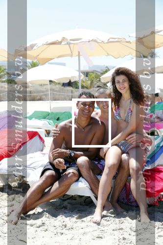 ibiza 17 juli 2012
Ruud Gullit op vakantie met al zijn 6 kinderen Felicity Charmayne Quincy Cheyenne Joelle en Maxim .
Peter Smulders bv