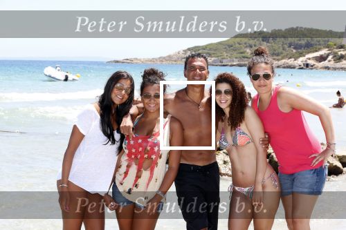 ibiza 17 juli 2012
Ruud Gullit op vakantie met al zijn 6 kinderen Felicity Charmayne Quincy Cheyenne Joelle en Maxim .
Peter Smulders bv