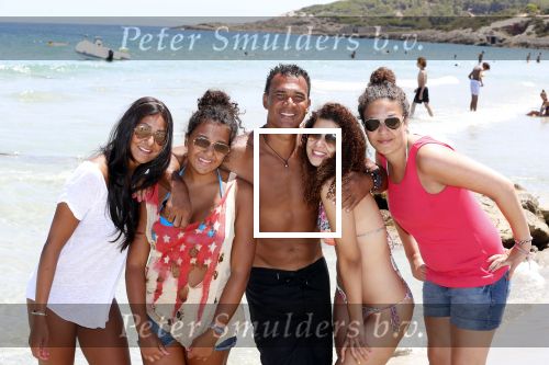 ibiza 17 juli 2012
Ruud Gullit op vakantie met al zijn 6 kinderen Felicity Charmayne Quincy Cheyenne Joelle en Maxim .
Peter Smulders bv