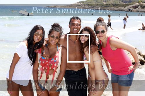 ibiza 17 juli 2012
Ruud Gullit op vakantie met al zijn 6 kinderen Felicity Charmayne Quincy Cheyenne Joelle en Maxim .
Peter Smulders bv
