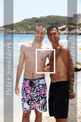 ibiza 17 juli 2012
Ruud Gullit op vakantie met al zijn 6 kinderen Felicity Charmayne Quincy Cheyenne Joelle en Maxim .
Peter Smulders bv