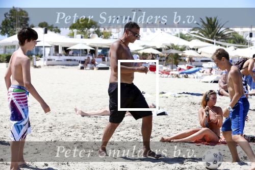 ibiza 17 juli 2012
Ruud Gullit op vakantie met al zijn 6 kinderen Felicity Charmayne Quincy Cheyenne Joelle en Maxim .
Peter Smulders bv