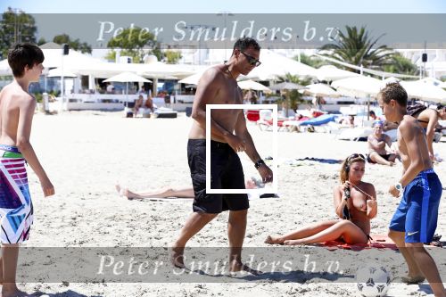 ibiza 17 juli 2012
Ruud Gullit op vakantie met al zijn 6 kinderen Felicity Charmayne Quincy Cheyenne Joelle en Maxim .
Peter Smulders bv