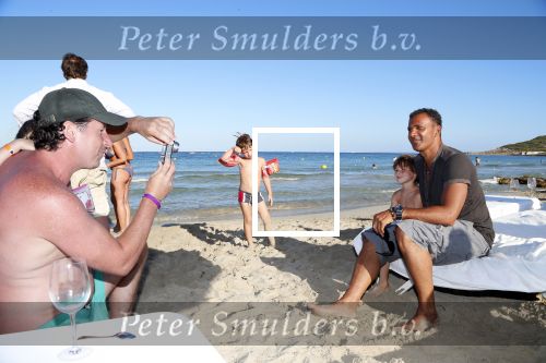 ibiza 17 juli 2012
Ruud Gullit op vakantie met al zijn 6 kinderen Felicity Charmayne Quincy Cheyenne Joelle en Maxim .
Peter Smulders bv