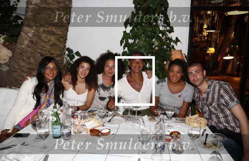 ibiza 17 juli 2012
Ruud Gullit op vakantie met al zijn 6 kinderen Felicity Charmayne Quincy Cheyenne Joelle en Maxim .
Peter Smulders bv