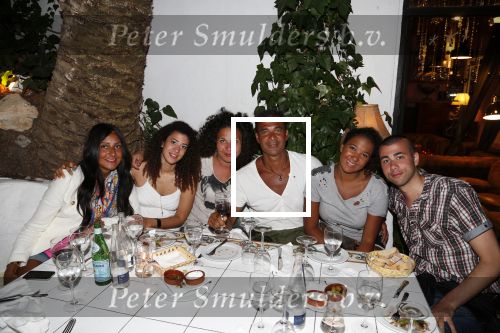 ibiza 17 juli 2012
Ruud Gullit op vakantie met al zijn 6 kinderen Felicity Charmayne Quincy Cheyenne Joelle en Maxim .
Peter Smulders bv