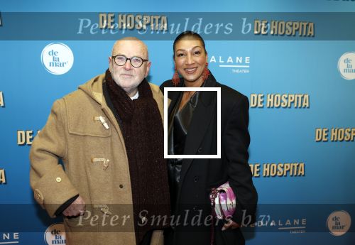Amsterdam 4 december 2023
Premiere de hospita in het nieuwe delamar theater. Serge Henri Valcke met een kennis