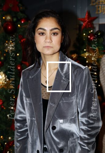 Amsterdam 6 december 2023
Premiere eerste hulp bij kerst  in Pathe Noord van Videoland.  Soumaya Ahouaoui