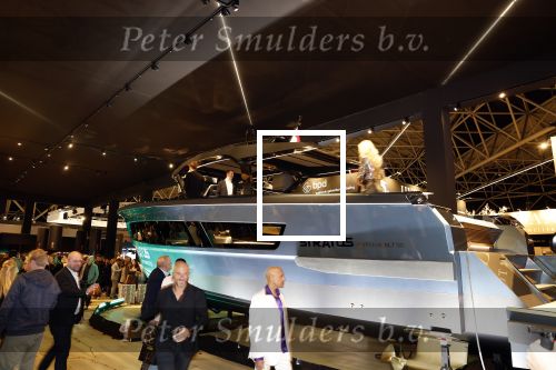 Amsterdam 7 december 2023
Openingsdag Masters of luxury in de rai.
Doop stratos 50 yacht van Lengers