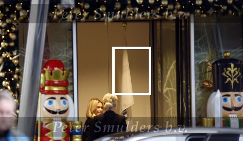 Amsterdam / Schiphol 28 december 2023
Sylvie Meis vertrekt vanaf het Appartement van partner Wim Beelen naar Schiphol. Sylvie heeft de kerstdagen bij Wim men familie gevierd.
