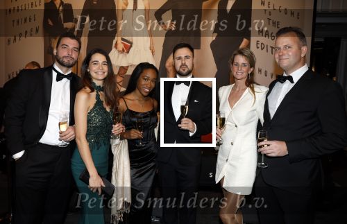Amsterdam 9 december 2023
VIP dag van de luxury fair in de RAI. Thierry Baudet en zijn vrouw Davide Heijmans met vrienden
