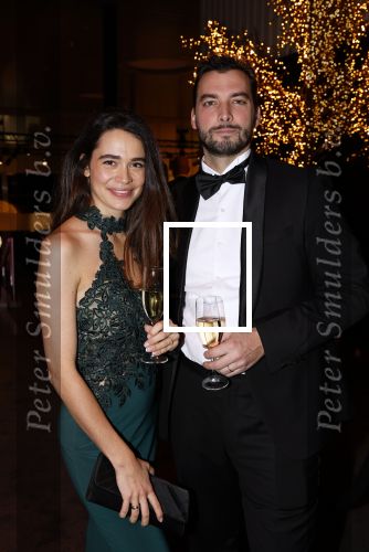 Amsterdam 9 december 2023
VIP dag van de luxury fair in de RAI. Thierry Baudet en zijn vrouw Davide Heijmans met vrienden