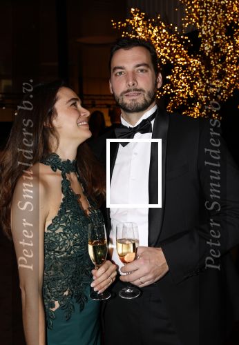 Amsterdam 9 december 2023
VIP dag van de luxury fair in de RAI. Thierry Baudet en zijn vrouw Davide Heijmans met vrienden