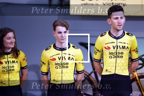 Amsterdam 21 december 2023
Presentatie nieuwe ploeg Visma Lease a Bike bij Move in Amsterdam.  Tiesj Benoot