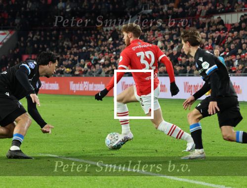 Eindhoven, 7 December 2023
Kompetitiewedstrijd PSV-SC Heerenveen, eindstand 2-0
Yorbe Vertessen