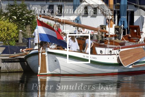 Muiden 11 juni 2023
Prinses Beatrix gaat varen met vrienden op de groene Draeck. oa Aanwezig Prins Constantijn Prinses laurentien Gravin Eloise met (een) vriend.  Prinses Laurentien had ook de hond meegenomen.