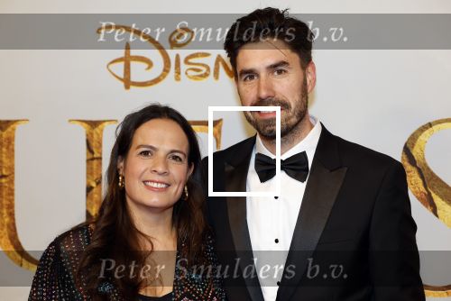 Amsterdam 17 december 2024
Premiere Mufasa (disney) in hotel l\'Europe. Aletha Leidelmeijer met partner