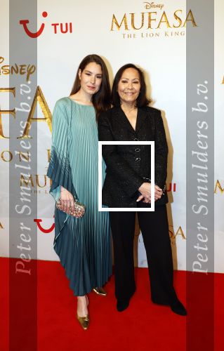 Amsterdam 17 december 2024
Premiere Mufasa (disney) in hotel l\'Europe. Amber Brantsen met haar moeder