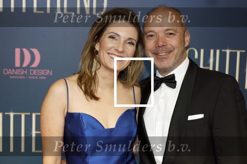 Amsterdam 9 december 2024
Premiere Schitetrend met in de hoofdrollen Holly Brood Gijs Scholten v Asschat Caro Lenssen Hannah Hoekstra Maarten Heijemans Bobbie Mulder Sidar Toksoz  in Tuschinski. Annemarie Bruning kwam met haar man